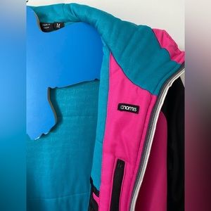 Retro vibes snowboarding/ski/winter jacket by NOMIS